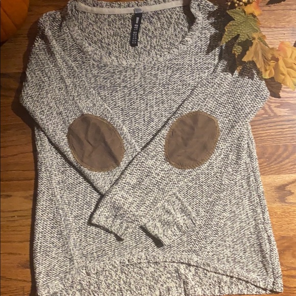 Design lab sweater - Picture 2 of 10